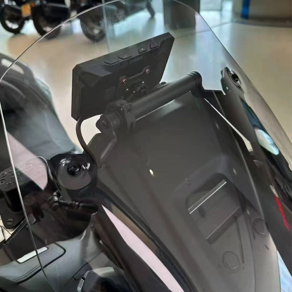 TMAX T-max 560 TECH MAX 2025 a - I Tech Accessories incelemesi ve fiyatı